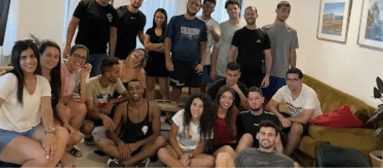 טלאור אלמקייס